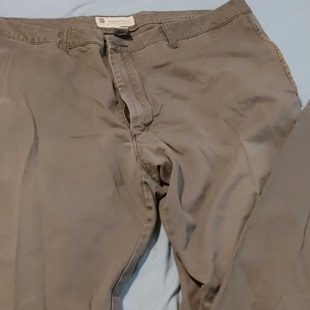 Gap khakis flat front pants
